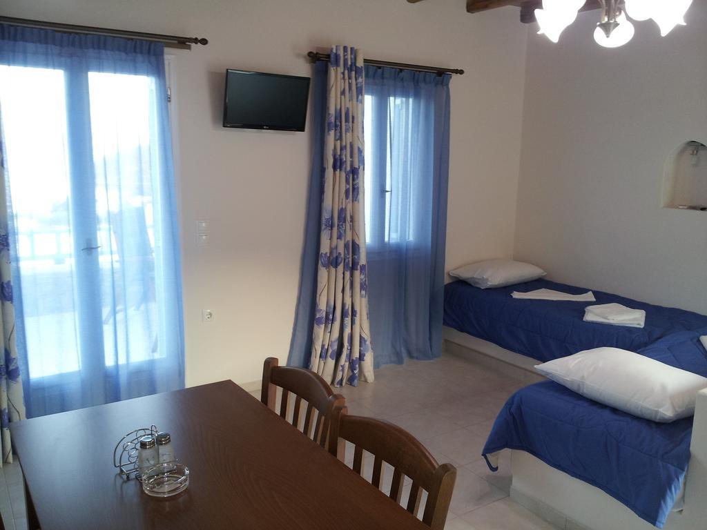 Medusa Accommodation Livadakia Esterno foto